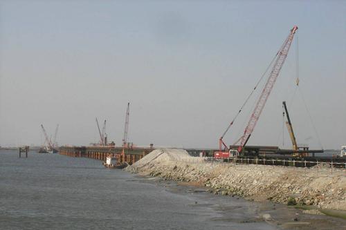 承建单位:安徽省公路桥梁工程 施工单位:济南大河路桥工程