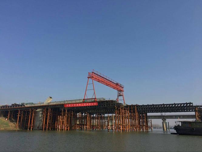 承建单位:中铁二十四局集团工程施工单位:济南大河路桥工程